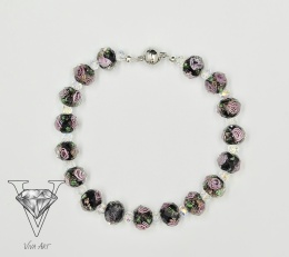UROCZA BRANSOLETKA Z KORALIKÓW Z RÓŻAMI OD VIVA JEWELRY