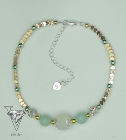 BRANSOLETKA OD VIVA JEWELRY PŁYWAJĄCA W ZIELONEJ WODZIE