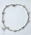UROCZY NASZYJNIK Z KWIATOWYCH HEMATYTÓW  OD VIVA JEWELRY & ART