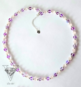 FIOLETOWO RÓŻOWY NASZYJNIK Z KORALIKÓW AUSTRIACKICH I KOCIEGO OKA OD VIVA JEWELRY & ART